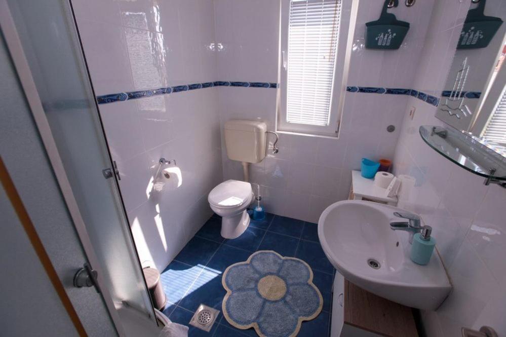 Apartments Luka ロゴズニッツァ エクステリア 写真
